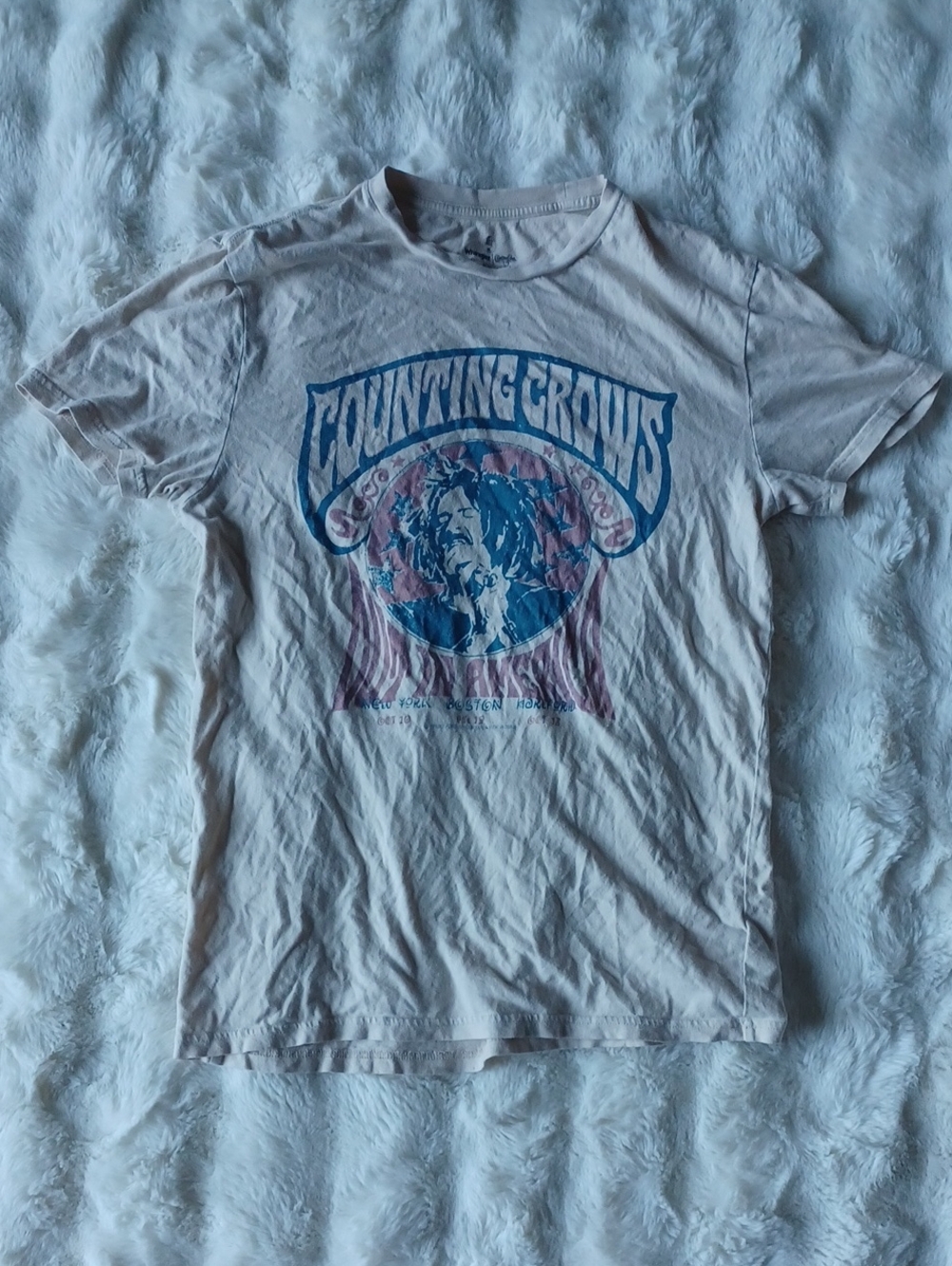 💗 3/$10 💗 Mens Graphic Tee - Light Beige with Blue Print
